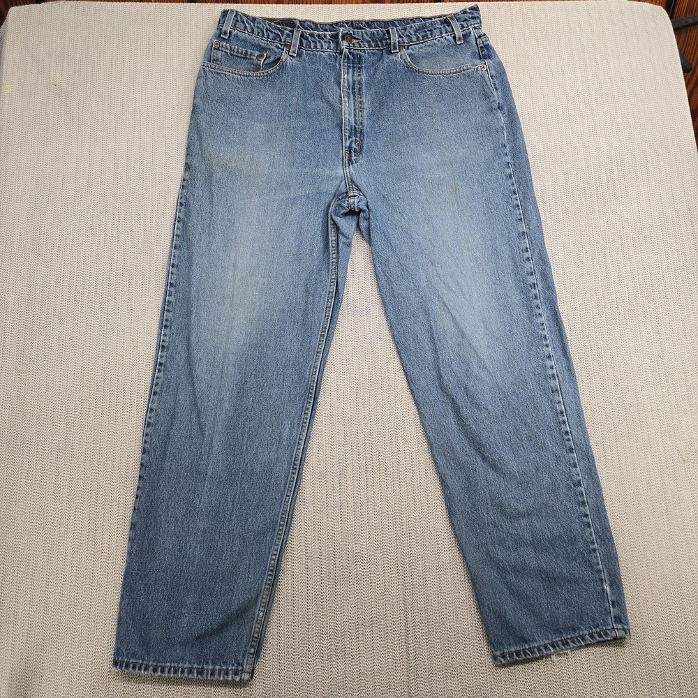 Vintage Levis 550 Jeans Mens 40x32 Blue Light Wash Relaxed Fit Tapered Leg 90s